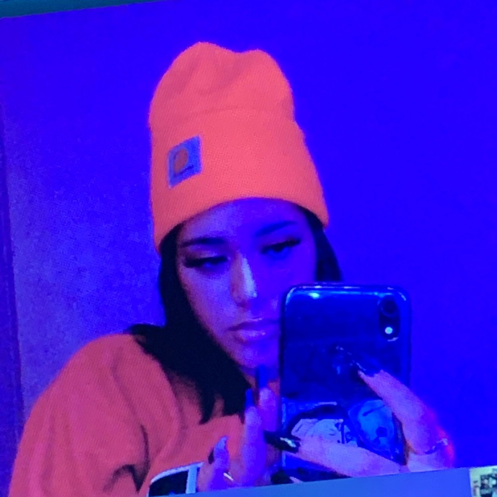 Meet your Posher, Daniela